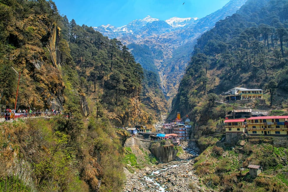 Yamunotri temple landscape