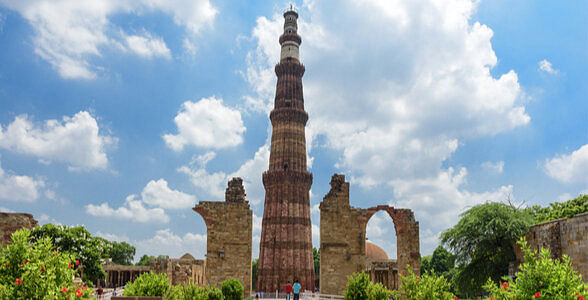 Qutub Minar - Delhi