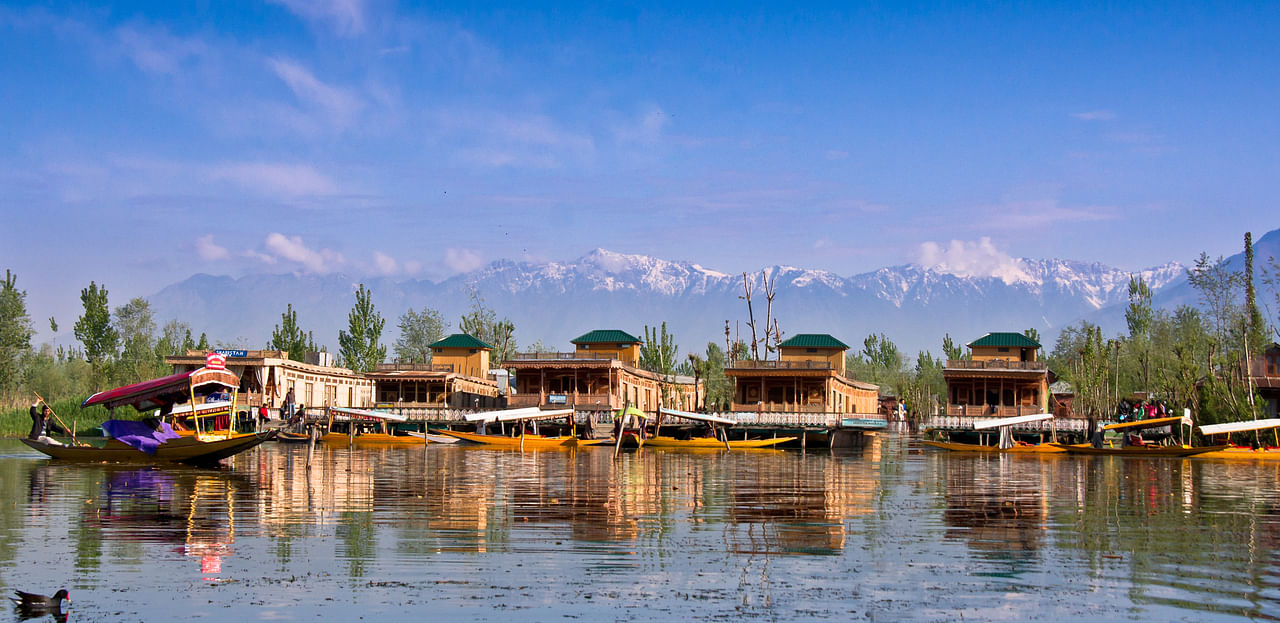 Houseboat in Dal lake